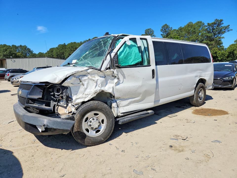 Auction sale of the 2016 Chevrolet Express G3500, vin: 1GAZGNFG0G1197902, lot number: 55379106