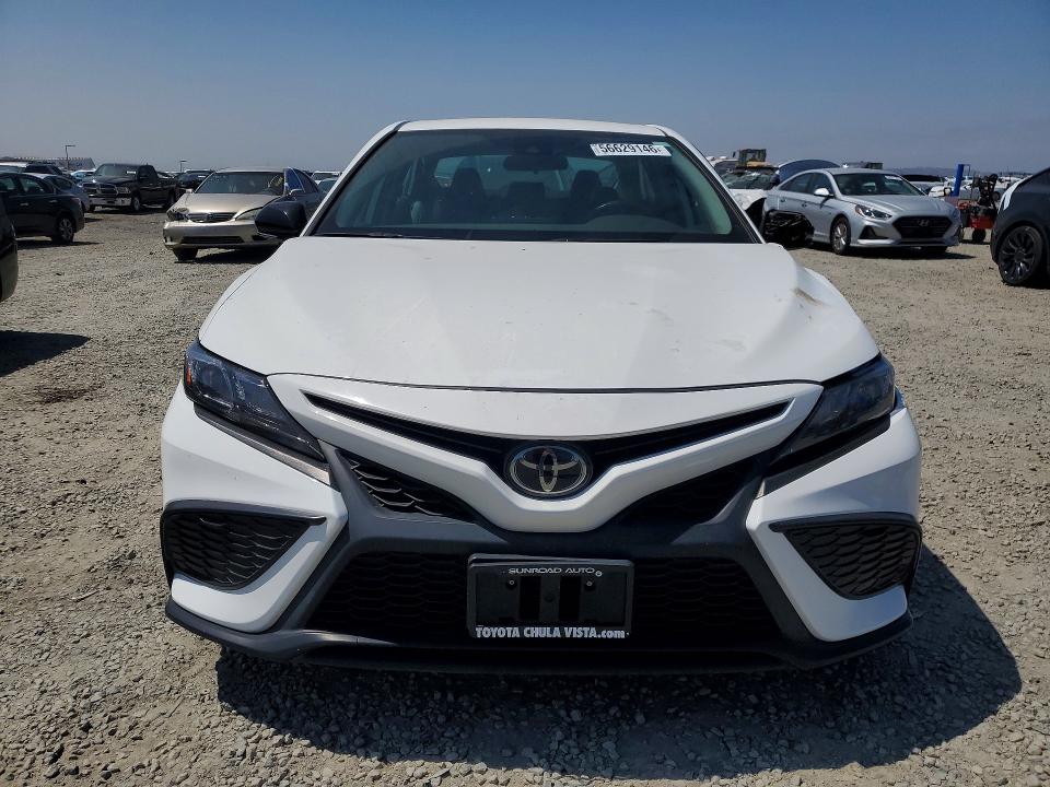 Продажа на аукционе авто 2024 Toyota Camry, vin: 4T1G11AK8RU206704, номер лота: 56629146