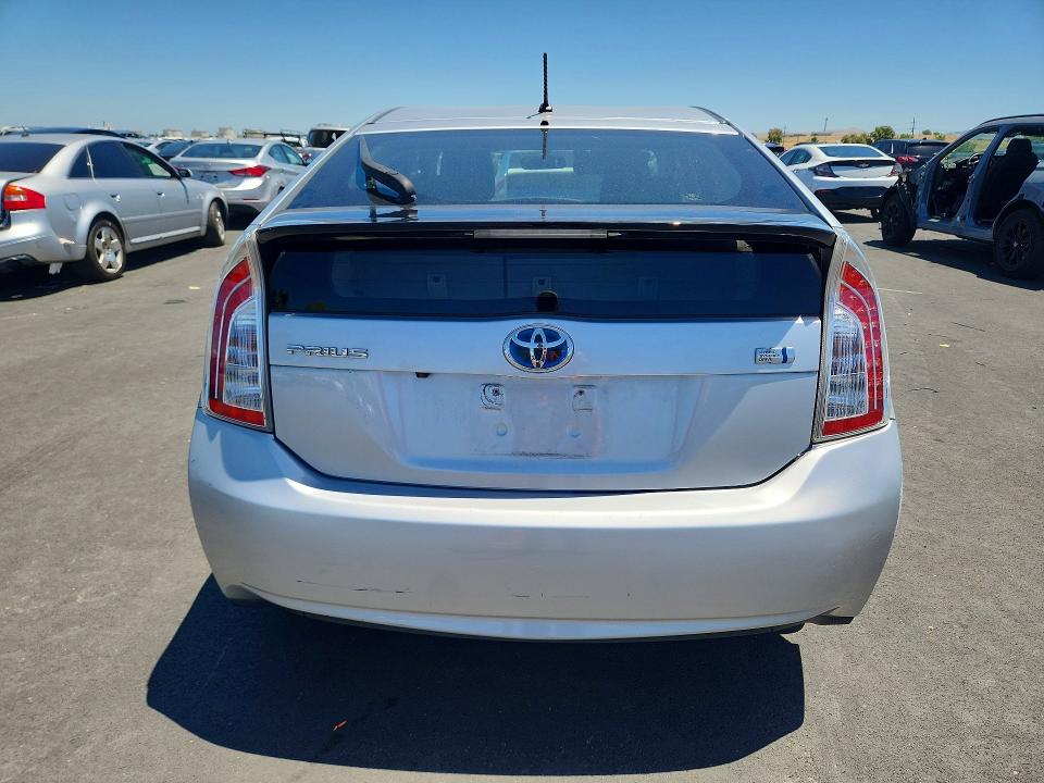 55945626 :رقم المزاد ، JTDKN3DU7F0466476 vin ، 2015 Toyota Prius مزاد بيع
