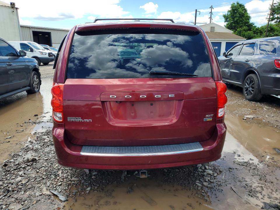 57111656 :رقم المزاد ، 2C4RDGCG8HR786483 vin ، 2017 Dodge Grand Caravan مزاد بيع