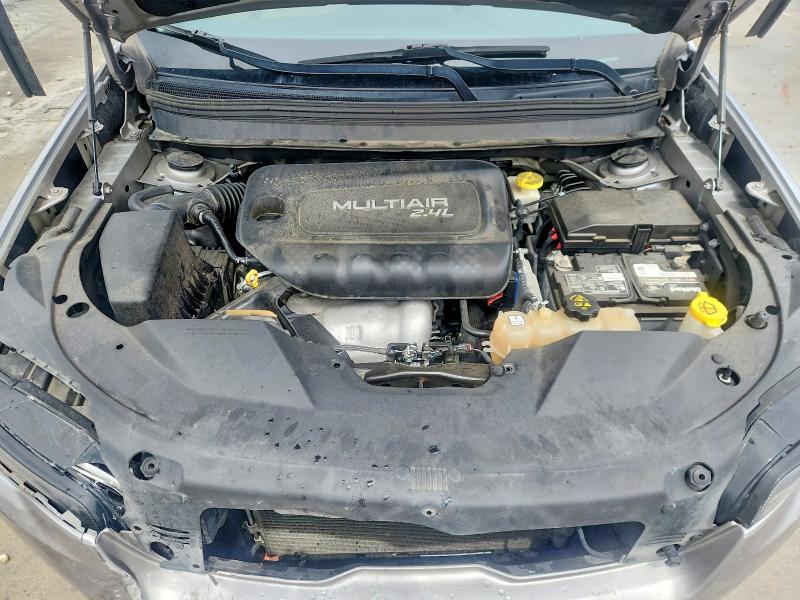 57598616 :رقم المزاد ، 1C4PJLCB3KD203857 vin ، 2019 Jeep Cherokee مزاد بيع