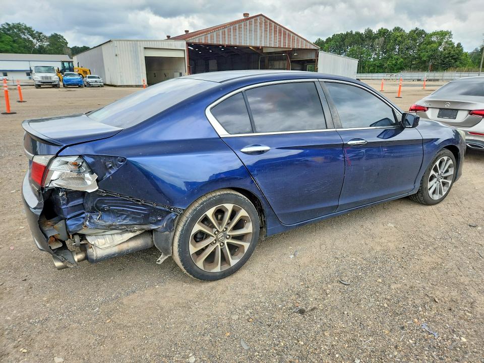 56145366 :رقم المزاد ، 1HGCR2F55FA193106 vin ، 2015 Honda Accord مزاد بيع