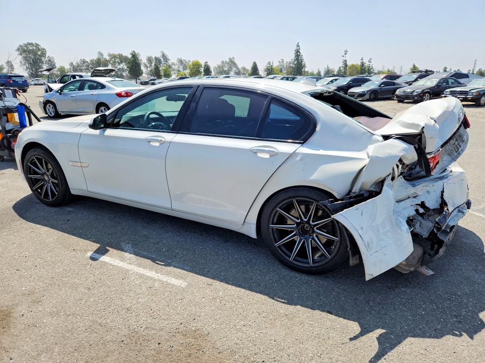 2013 Bmw 740 მანქანა იყიდება აუქციონზე, vin: WBAYA6C50DD143813, აუქციონის ნომერი: 58877556