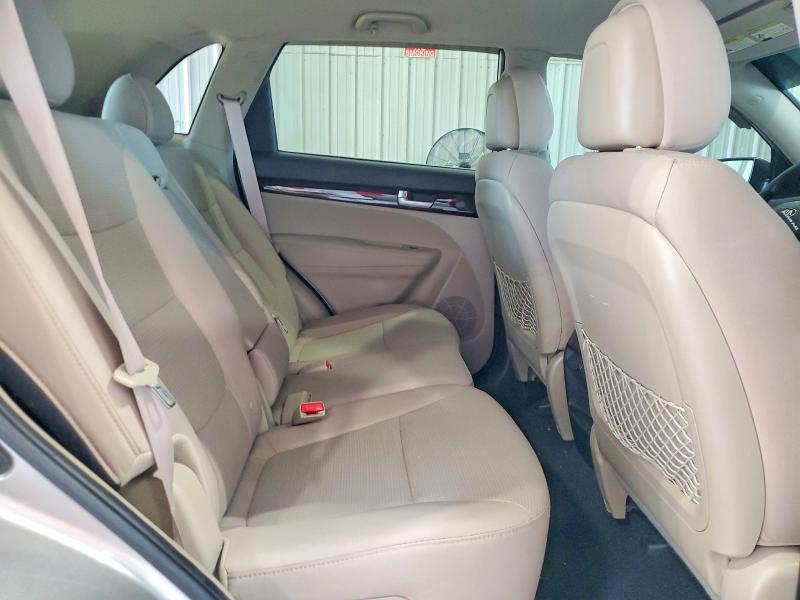 57781696 :رقم المزاد ، 5XYKT3A61FG621447 vin ، 2015 Kia Sorento مزاد بيع
