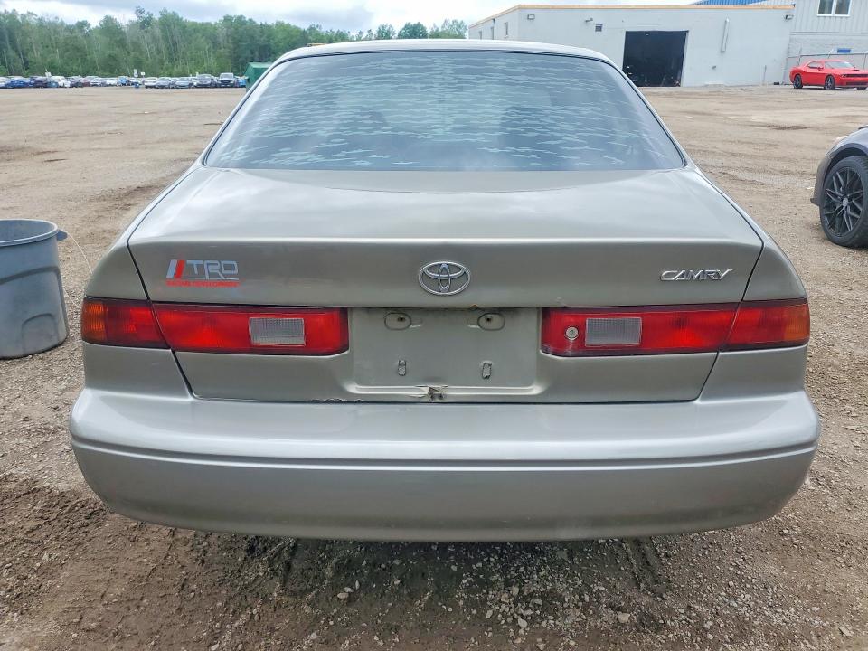 56994126 :رقم المزاد ، 4T1BG22K8VU061946 vin ، 1997 Toyota Camry مزاد بيع