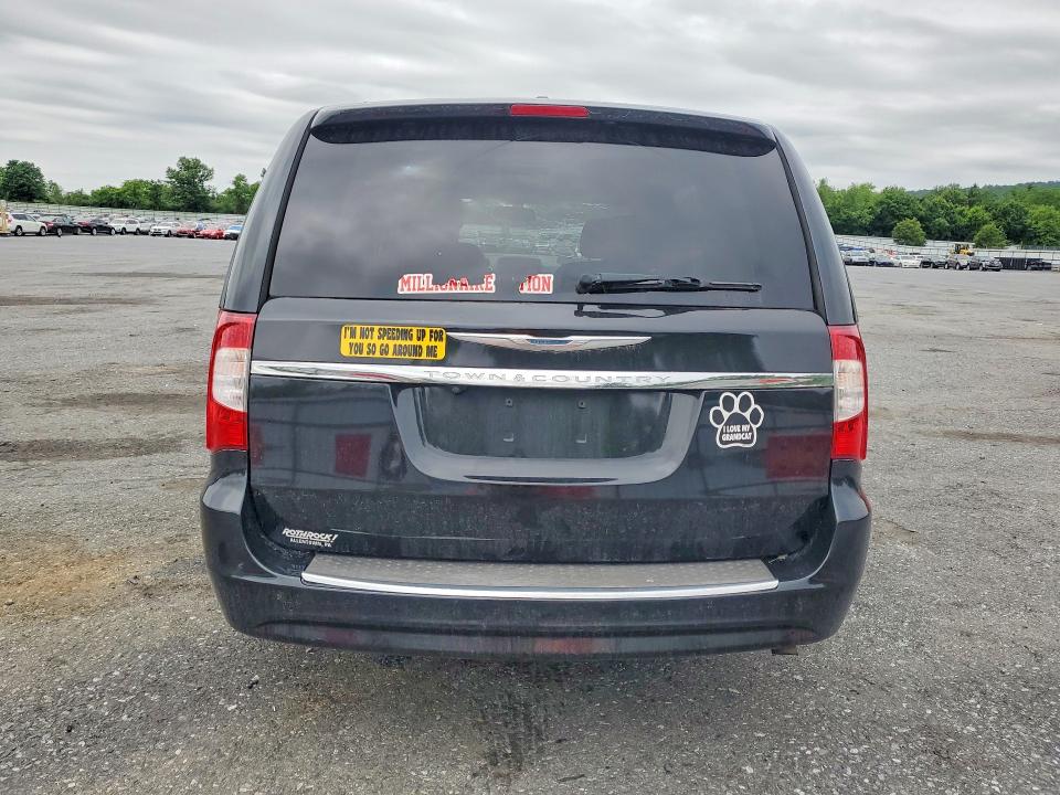 56494966 :رقم المزاد ، 2C4RC1BG6FR727527 vin ، 2015 Chrysler Town & Country مزاد بيع
