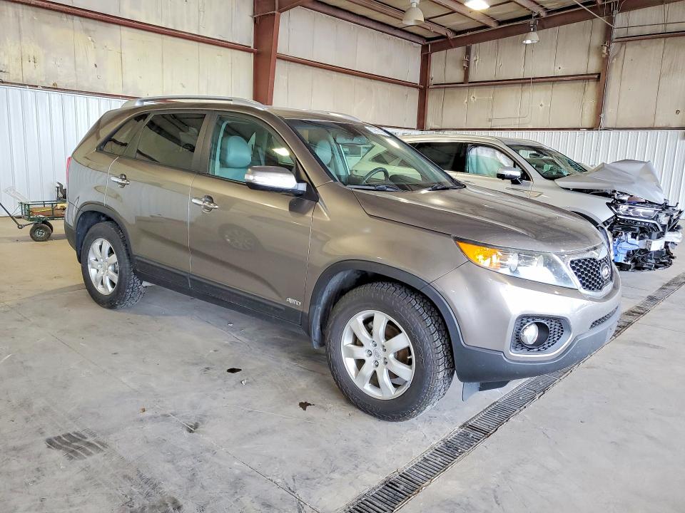 57969196 :رقم المزاد ، 5XYKTCA13BG034455 vin ، 2011 Kia Sorento مزاد بيع
