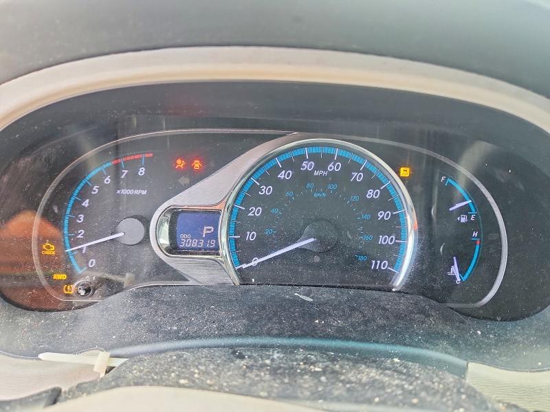 58025666 :رقم المزاد ، 5TDDK3DC1BS020016 vin ، 2011 Toyota Sienna مزاد بيع