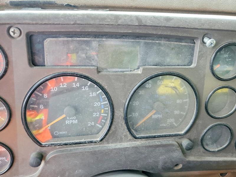 2006 Mack Cv713 მანქანა იყიდება აუქციონზე, vin: 1M2AG11C86M024218, აუქციონის ნომერი: 55319436
