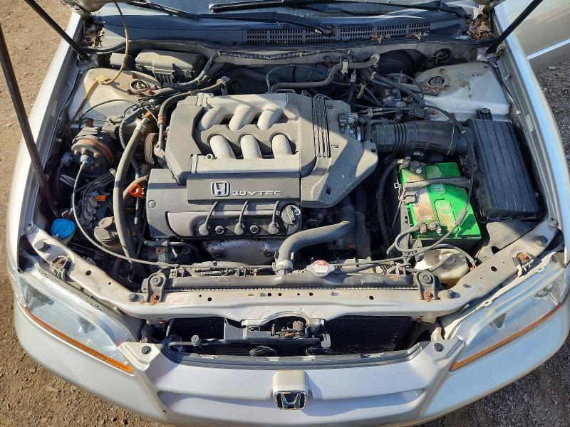 57128586 :رقم المزاد ، 1HGCG1653XA065691 vin ، 1999 Honda Accord مزاد بيع