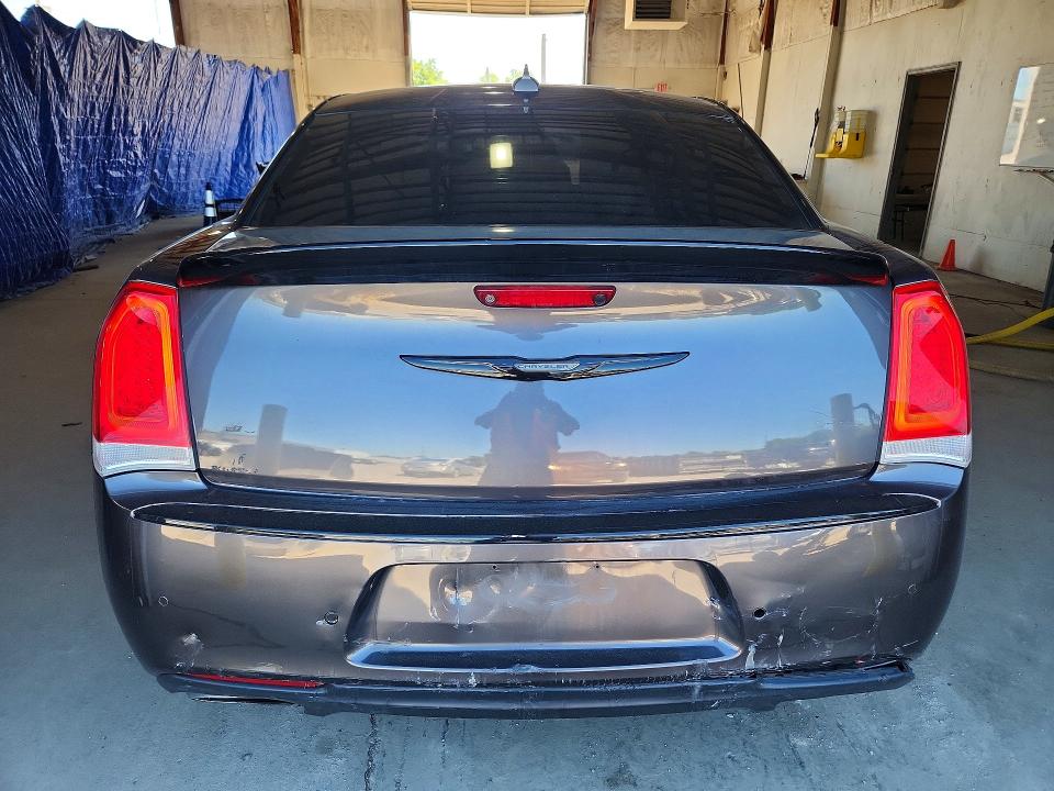 55552076 :رقم المزاد ، 2C3CCARG4FH793211 vin ، 2015 Chrysler 300 مزاد بيع