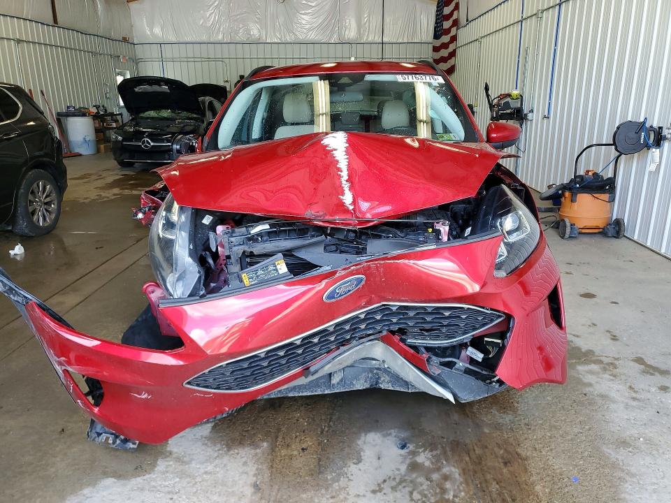 2021 Ford Escape მანქანა იყიდება აუქციონზე, vin: 1FMCU9H92MUB23494, აუქციონის ნომერი: 57763776