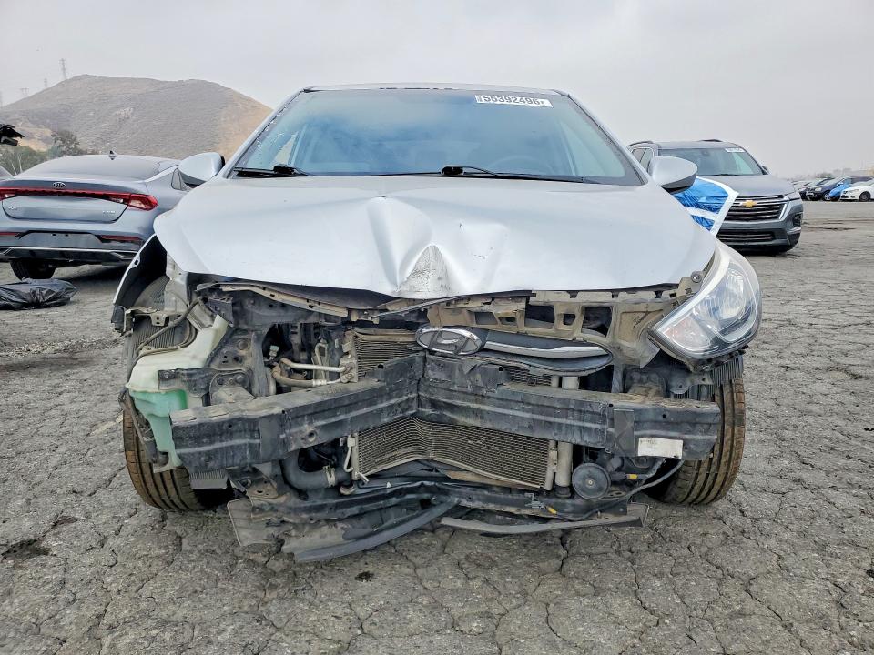 2015 Hyundai Accent მანქანა იყიდება აუქციონზე, vin: KMHCT5AE2FU209605, აუქციონის ნომერი: 55392496