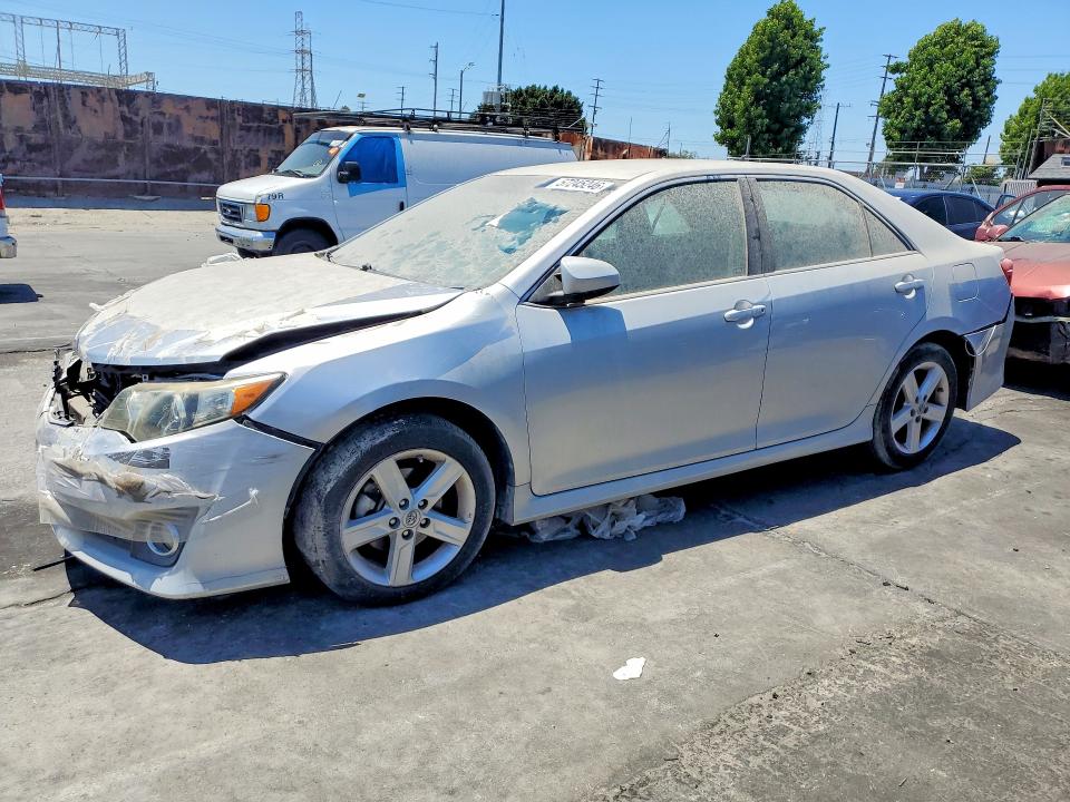 2014 Toyota Camry მანქანა იყიდება აუქციონზე, vin: 4T1BF1FK6EU816518, აუქციონის ნომერი: 57245246