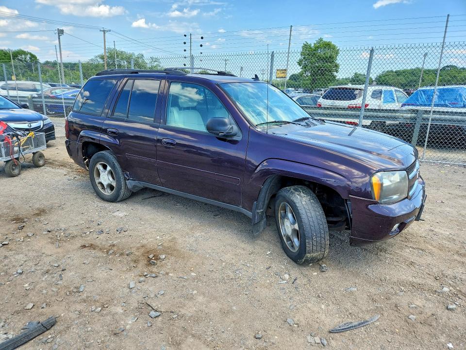2008 Chevrolet Trailblazer მანქანა იყიდება აუქციონზე, vin: 1GNDT13SX82118379, აუქციონის ნომერი: 57432116