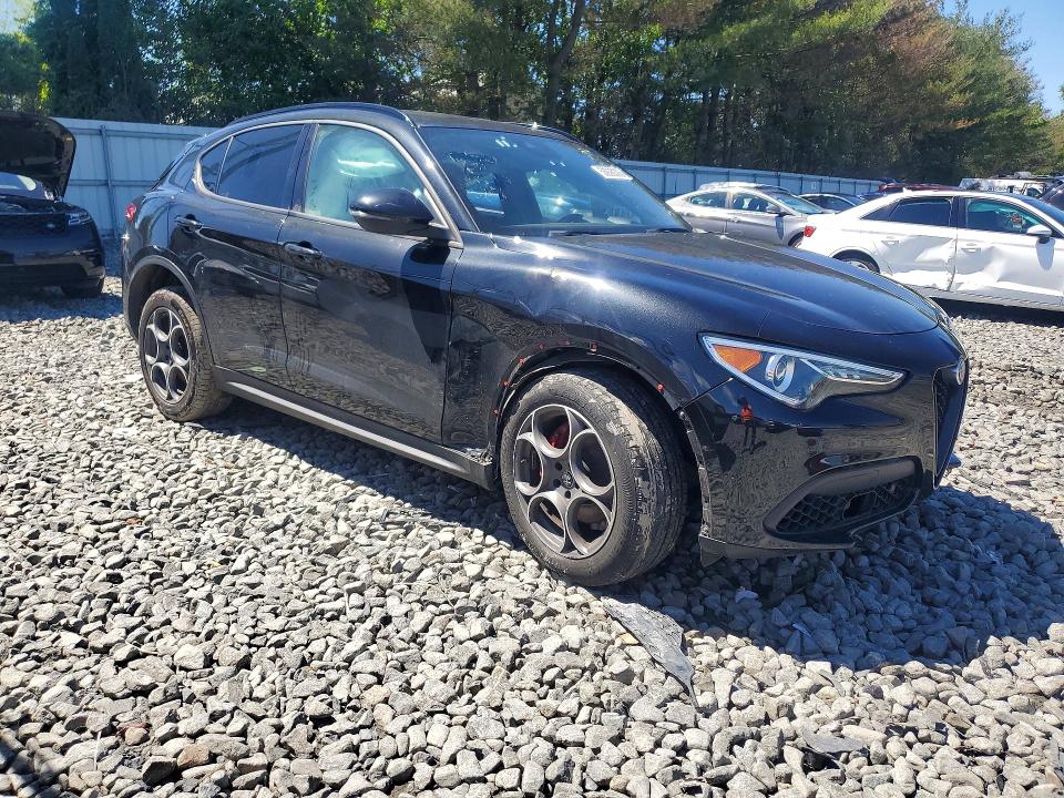 56996306 :رقم المزاد ، ZASPAKAN9N7D30629 vin ، 2022 Alfa Romeo Stelvio مزاد بيع
