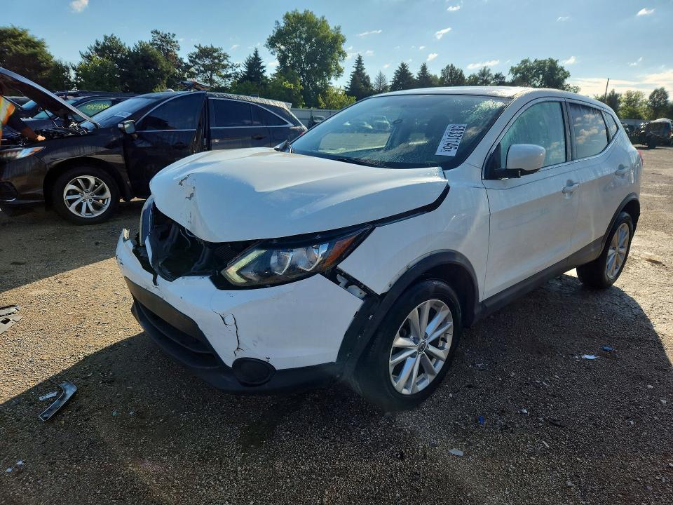 2017 Nissan Rogue Sport მანქანა იყიდება აუქციონზე, vin: JN1BJ1CP5HW025685, აუქციონის ნომერი: 58331146