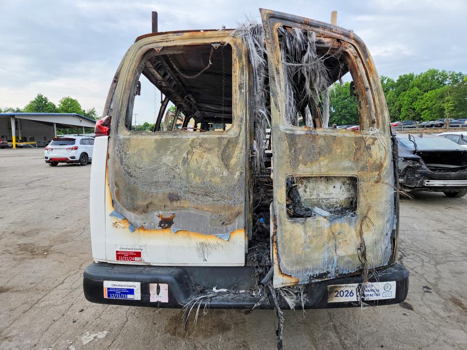 56466466 :رقم المزاد ، 1GAWGEFP4K1362216 vin ، 2019 Chevrolet Express G2500 مزاد بيع