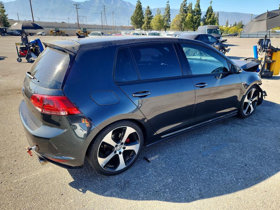 Продаж на аукціоні авто 2017 Volkswagen Gti, vin: 3VW5T7AU3HM010888, номер лоту: 56176916