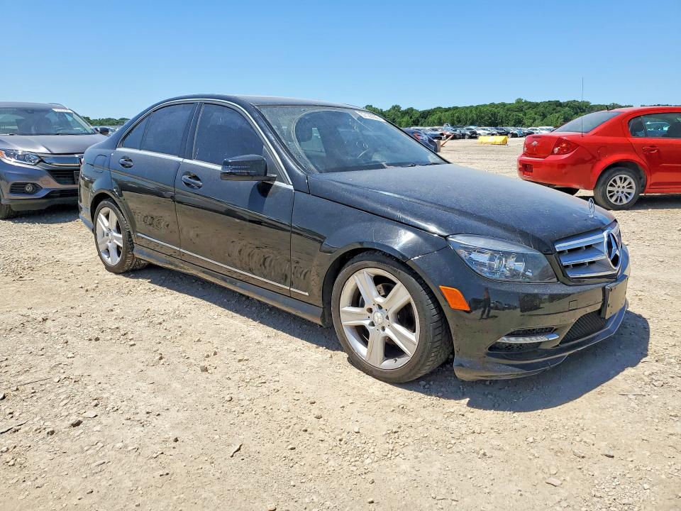 57126096 :رقم المزاد ، WDDGF8BB3BR161411 vin ، 2011 Mercedes-benz C مزاد بيع