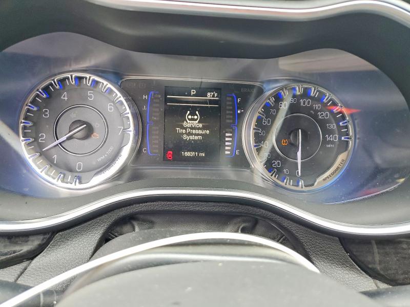 Продаж на аукціоні авто 2015 Chrysler 200, vin: 1C3CCCCB2FN629181, номер лоту: 57717406