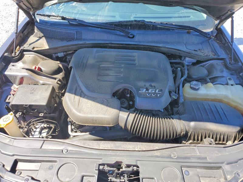 56058246 :رقم المزاد ، 2C3CCAEG2FH853993 vin ، 2015 Chrysler 300 مزاد بيع