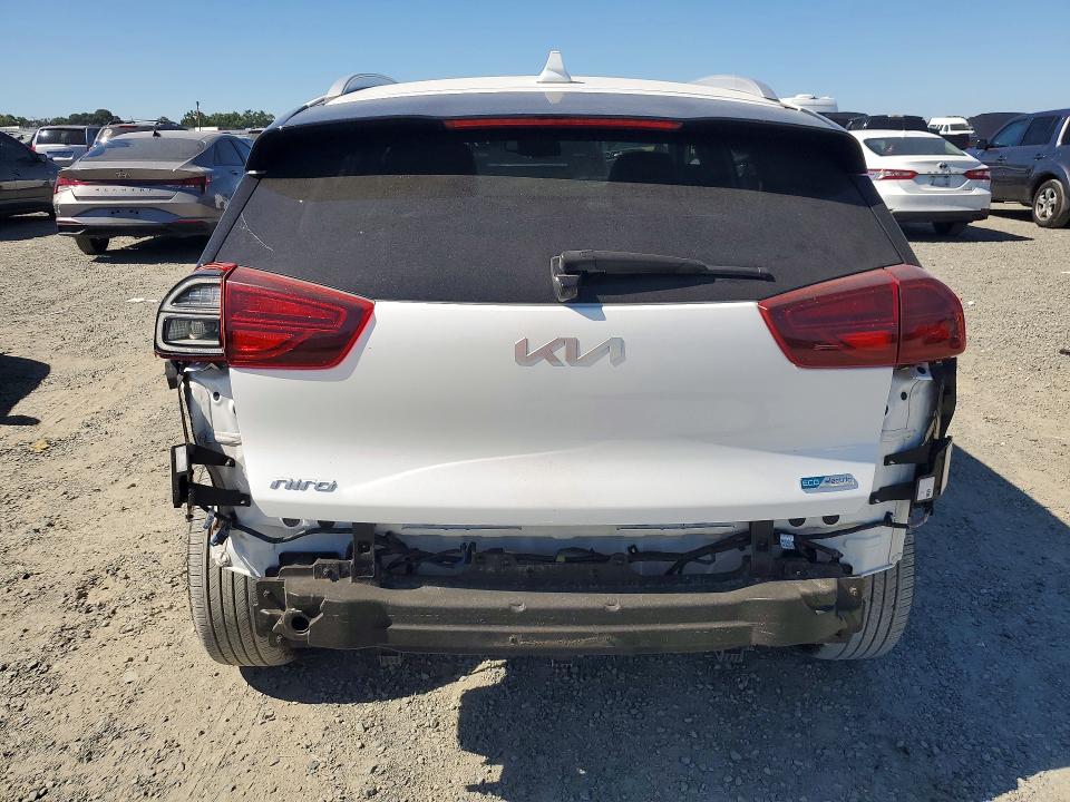 57400026 :رقم المزاد ، KNDCE3LG6N5147622 vin ، 2022 Kia Niro مزاد بيع