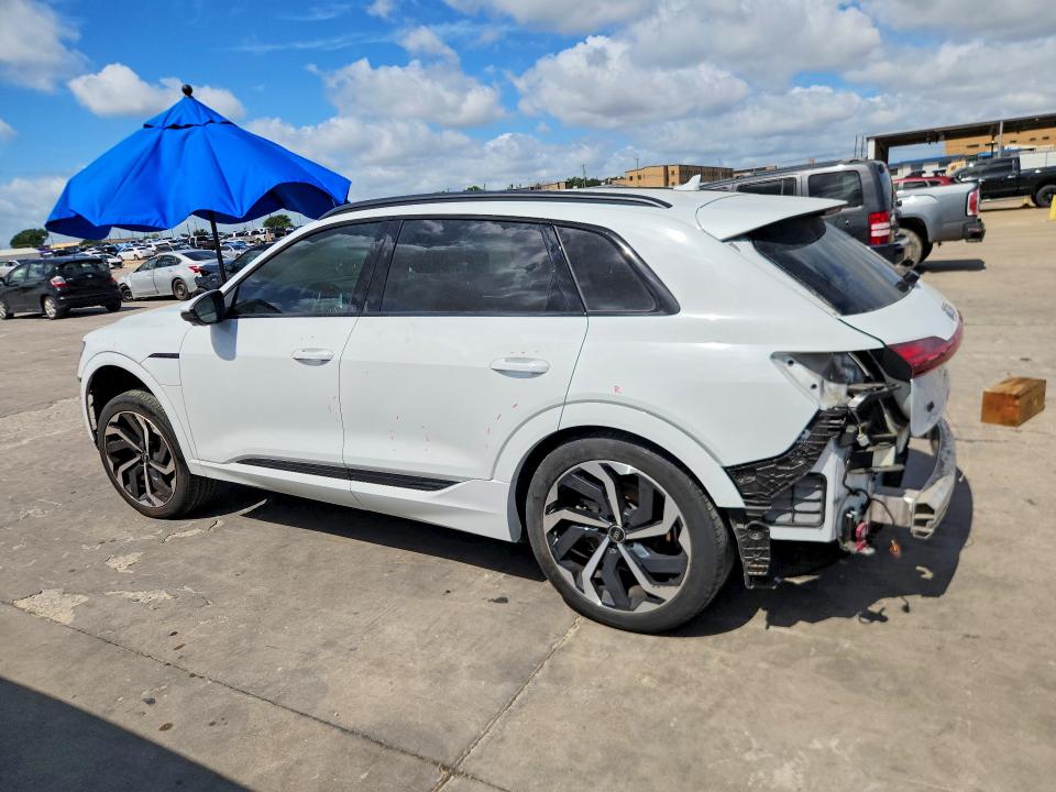 2024 Audi Q8 E-tron მანქანა იყიდება აუქციონზე, vin: WA15AAGE2RB056043, აუქციონის ნომერი: 57258406