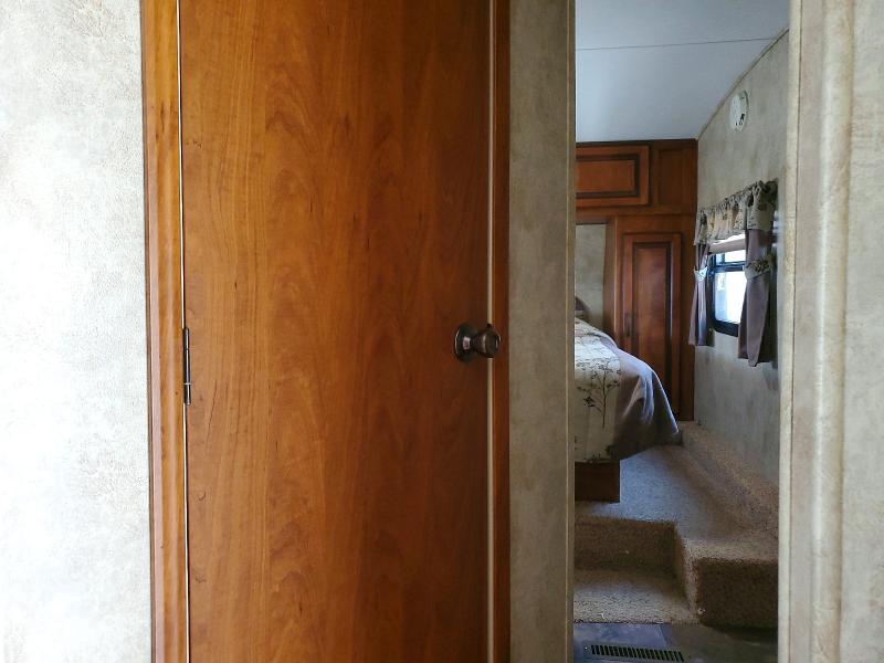 2012 Key Stone Recreational Vehicle (rv) მანქანა იყიდება აუქციონზე, vin: 4YDF27521CK600782, აუქციონის ნომერი: 55165346