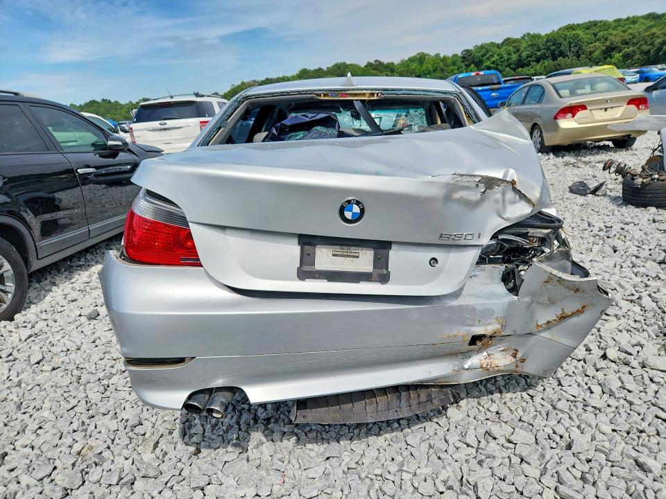 2007 Bmw 530 მანქანა იყიდება აუქციონზე, vin: WBANE73507CM55203, აუქციონის ნომერი: 57354436