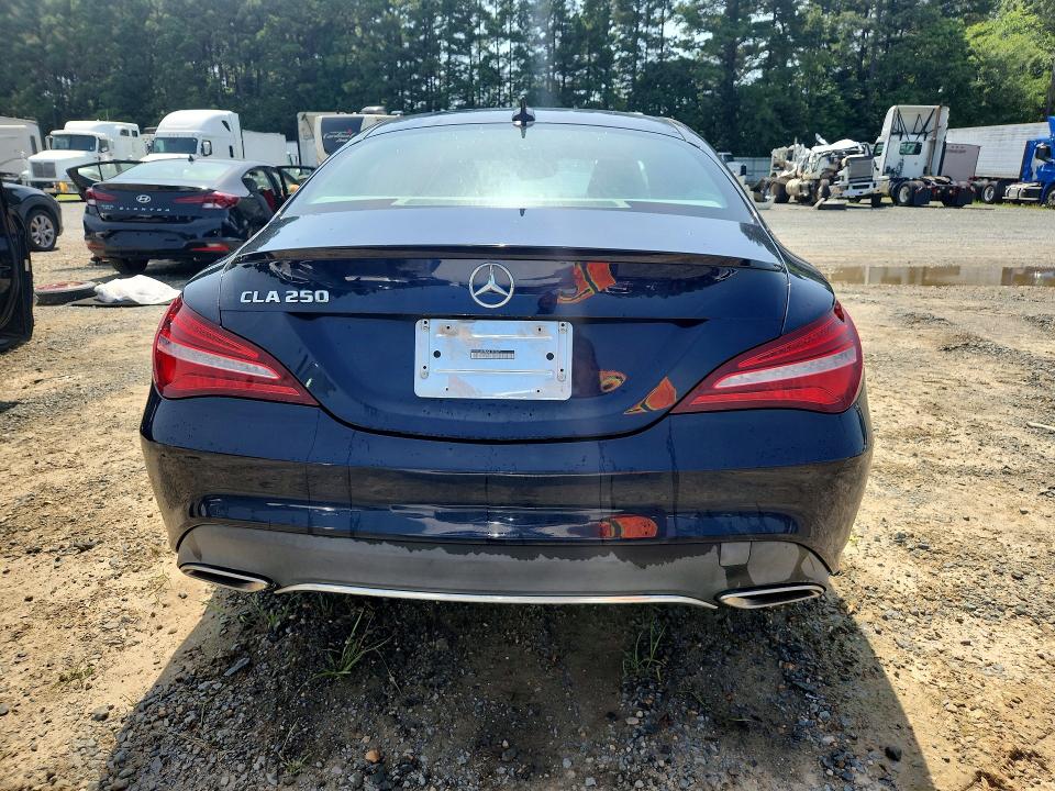 58588446 :رقم المزاد ، WDDSJ4EB5JN612230 vin ، 2018 Mercedes-benz Cla مزاد بيع