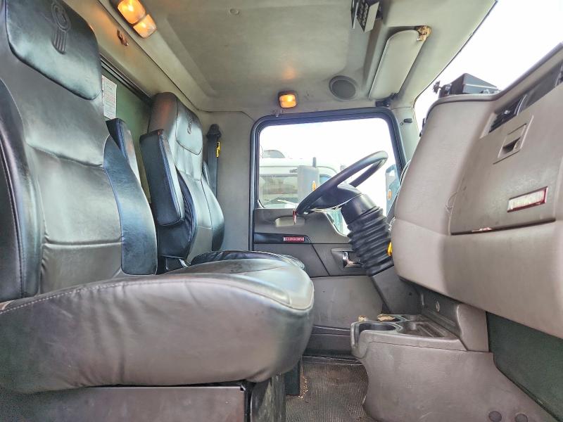 56216946 :رقم المزاد ، 2NKHLJ9X6GM487054 vin ، 2016 Kenworth T300 مزاد بيع