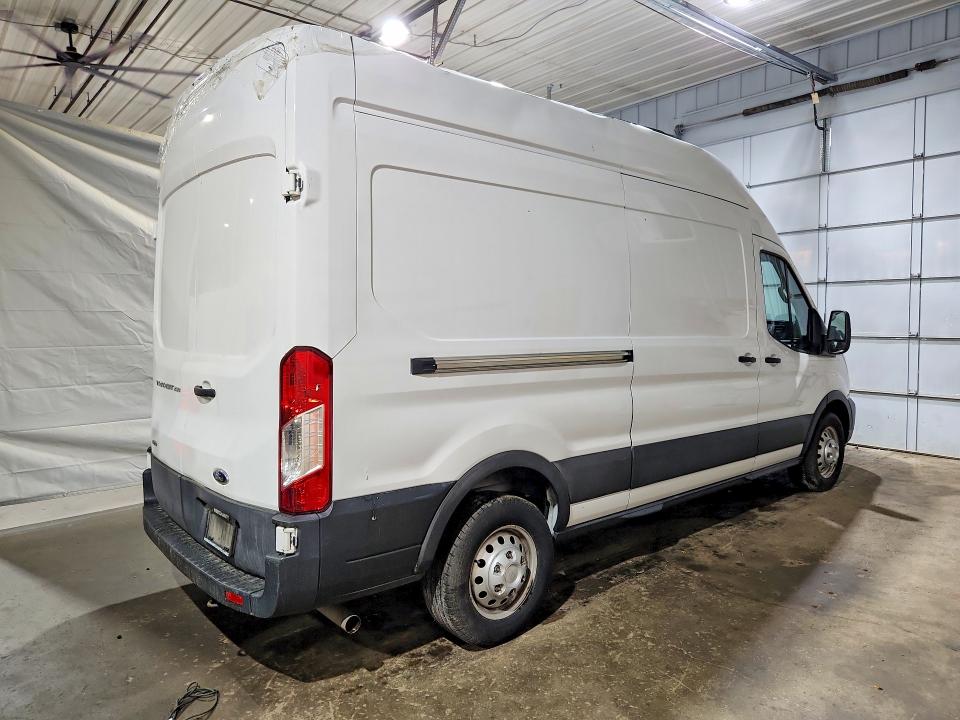 56417386 :رقم المزاد ، 1FTBR2X85NKA68201 vin ، 2022 Ford Transit مزاد بيع
