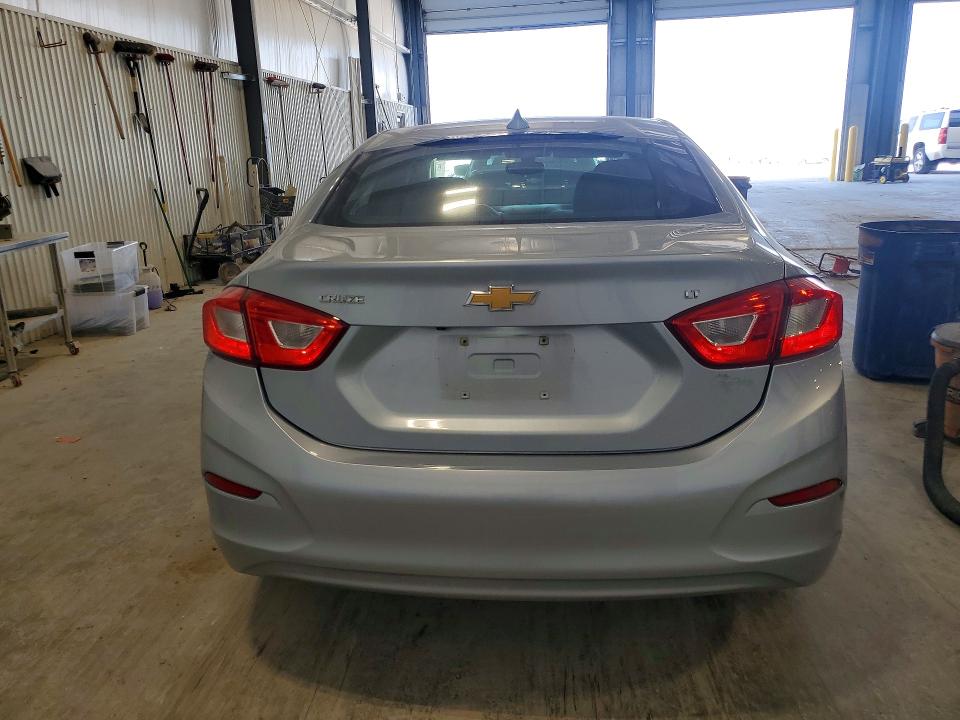 Продаж на аукціоні авто 2018 Chevrolet Cruze, vin: 1G1BE5SM5J7108638, номер лоту: 59535066