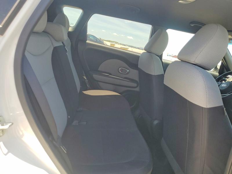 Продажа на аукционе авто 2015 Kia Soul, vin: KNDJN2A28F7774708, номер лота: 55861216