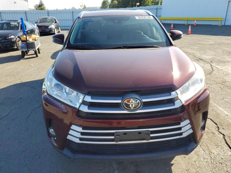 Продажа на аукционе авто 2019 Toyota Highlander, vin: 5TDJZRFH0KS970149, номер лота: 55350136