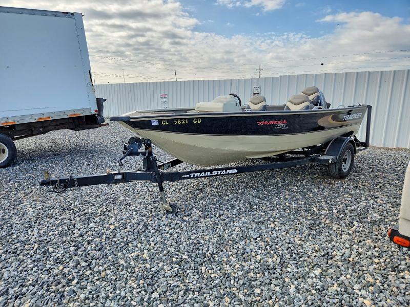 Продажа на аукционе авто 2001 Tracker Boat, vin: BUJ68425F001, номер лота: 55738746