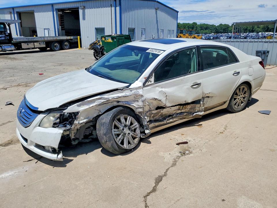 58522416 :رقم المزاد ، 4T1BK36B18U318805 vin ، 2008 Toyota Avalon مزاد بيع