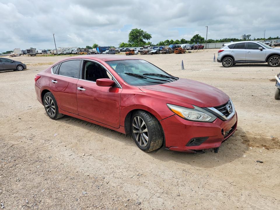 Продажа на аукционе авто 2017 Nissan Altima, vin: 1N4AL3AP7HC111086, номер лота: 56235636