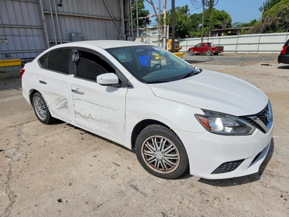 59004016 :رقم المزاد ، 3N1AB7AP6KY243892 vin ، 2019 Nissan Sentra مزاد بيع