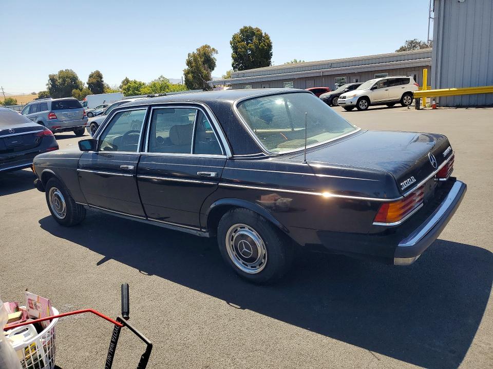 1982 Mercedes-benz 300 მანქანა იყიდება აუქციონზე, vin: WDBAB33A3CB013238, აუქციონის ნომერი: 85791255