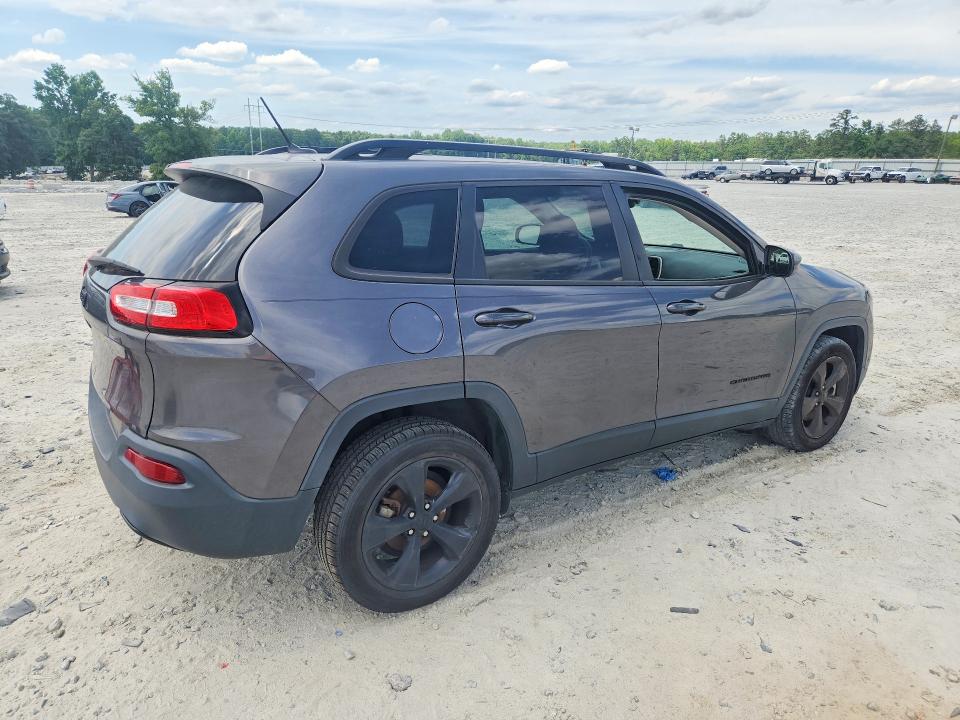 58327076 :رقم المزاد ، 1C4PJLCB4JD620516 vin ، 2018 Jeep Cherokee مزاد بيع