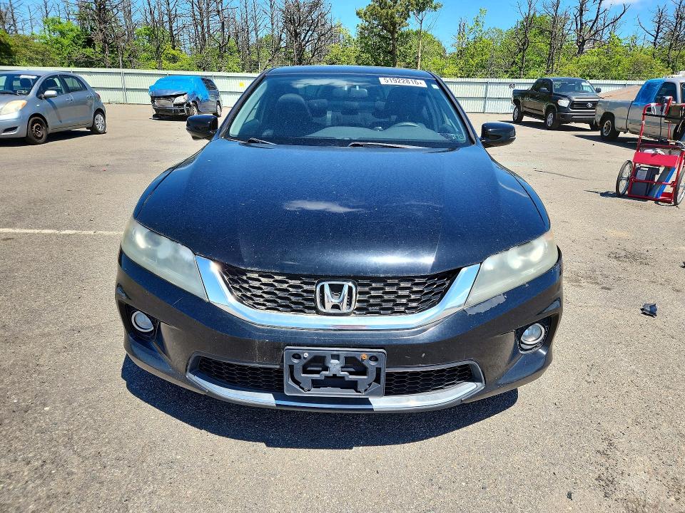 51922816 :رقم المزاد ، 1HGCT1B79FA005268 vin ، 2015 Honda Accord مزاد بيع