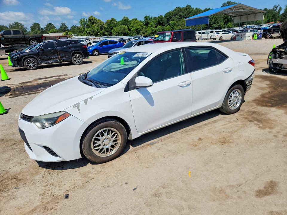 55018596 :رقم المزاد ، 5YFBURHE3FP246296 vin ، 2015 Toyota Corolla مزاد بيع