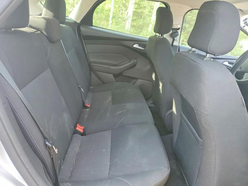 55647366 :رقم المزاد ، 1FADP3K26JL262933 vin ، 2018 Ford Focus مزاد بيع