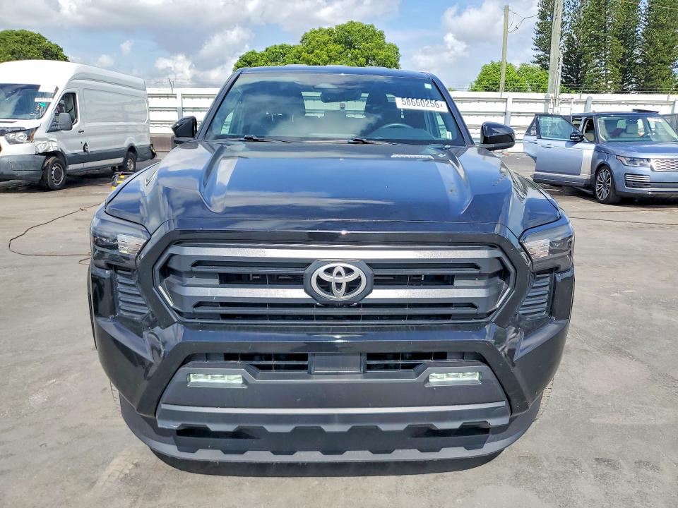 58660256 :رقم المزاد ، 3TMKB5FN1RM009996 vin ، 2024 Toyota Tacoma مزاد بيع