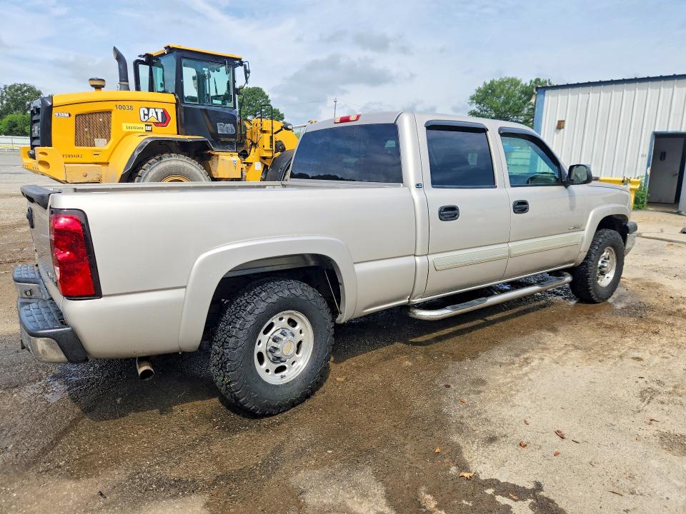 55808326 :رقم المزاد ، 1GCGC23U14F201103 vin ، 2004 Chevrolet Silverado مزاد بيع