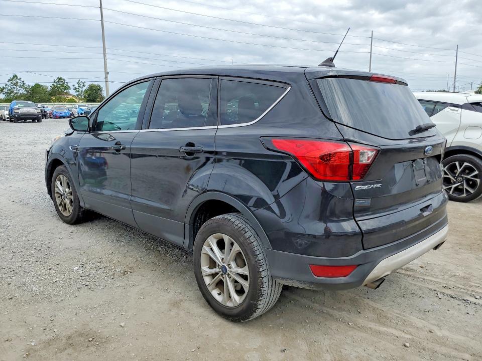 Продажа на аукционе авто 2019 Ford Escape, vin: 1FMCU9GD4KUC44160, номер лота: 56123576