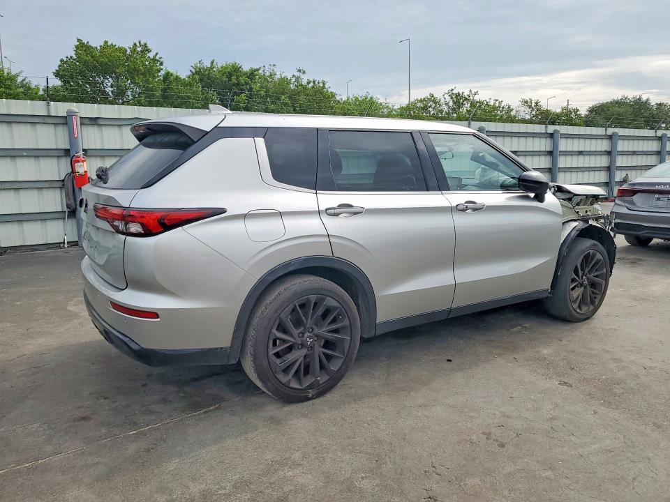 Продажа на аукционе авто 2022 Mitsubishi Outlander, vin: JA4J3UA88NZ059589, номер лота: 56117996