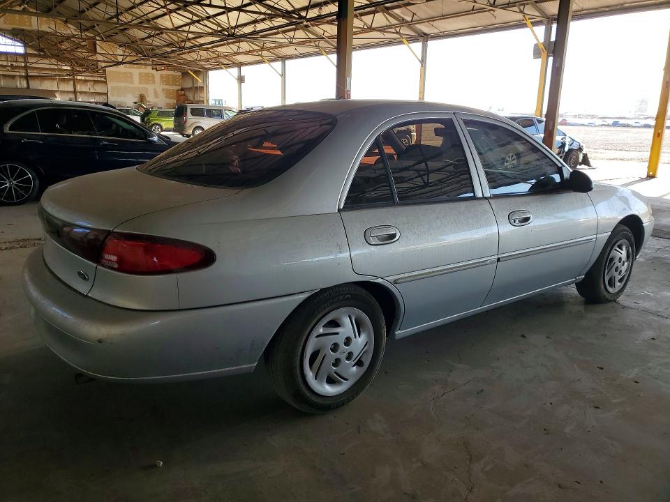55697126 :رقم المزاد ، 3FAFP13P12R158750 vin ، 2002 Ford Escort مزاد بيع